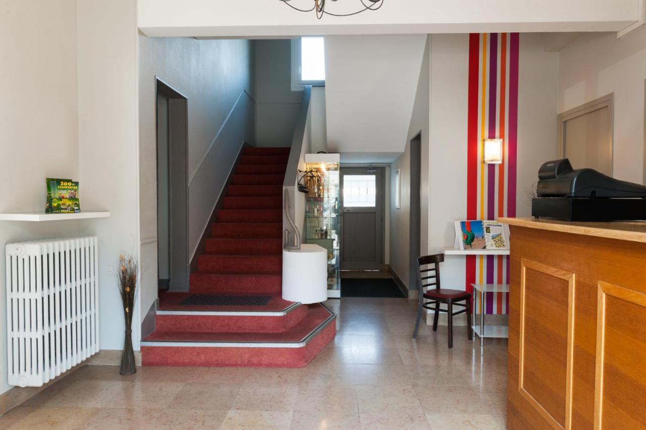 The Originals City, Hotel Le Savoy, Caen Bagian luar foto