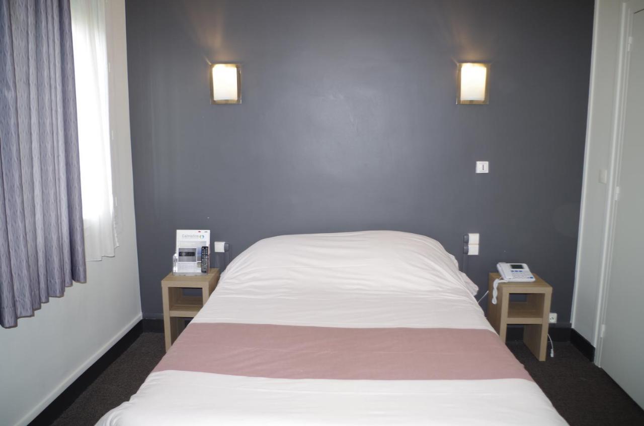 The Originals City, Hotel Le Savoy, Caen Bagian luar foto